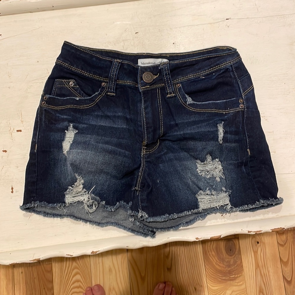 Distress Jean shorts size 5/27